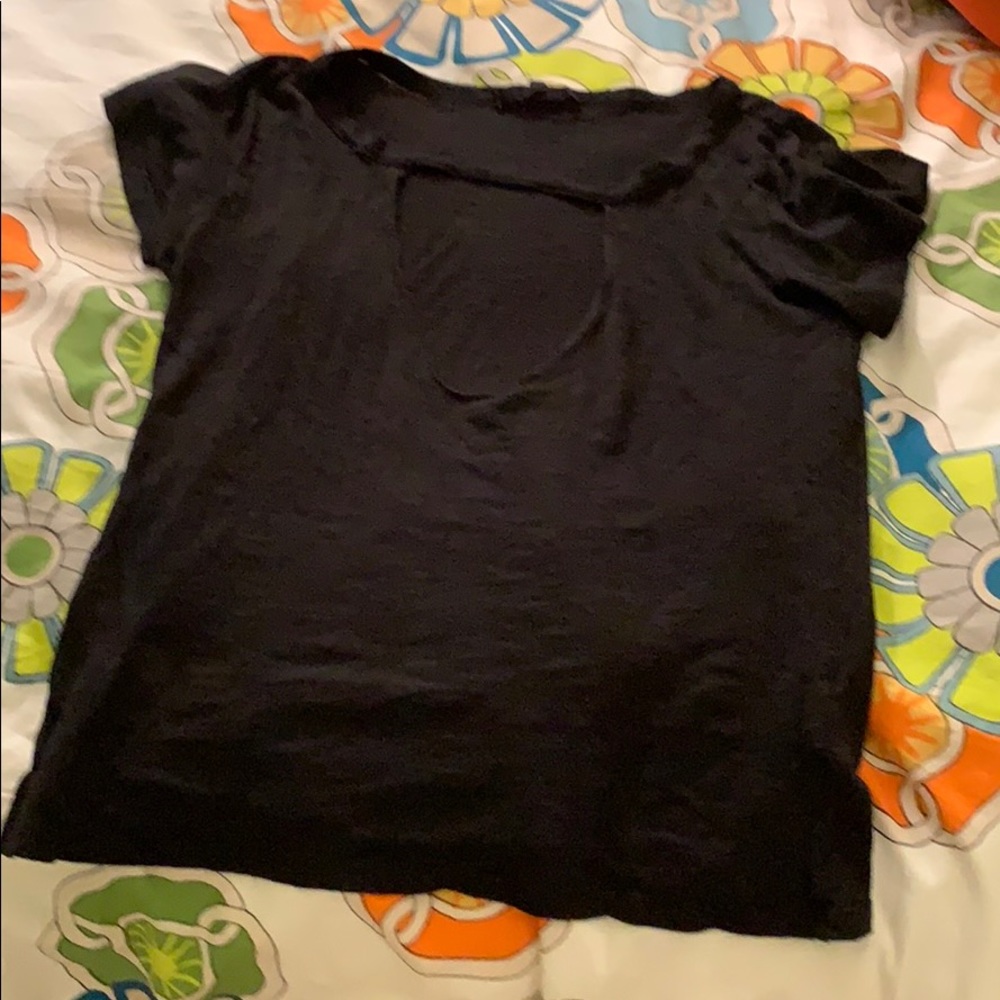 Black t shirt